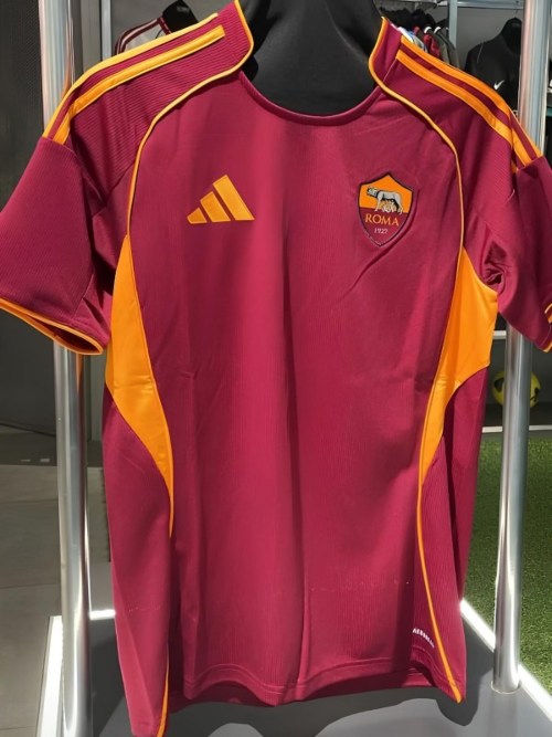 Nuova maglia Roma 2025/2026