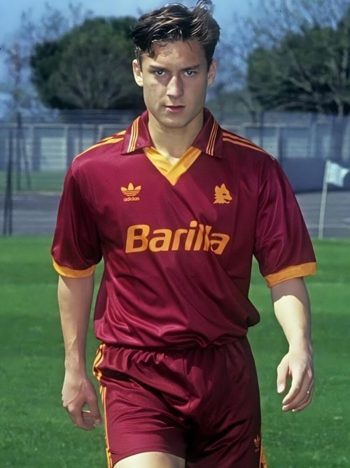 Francesco Totti maglia 92', nuova maglia Roma 2025/2026