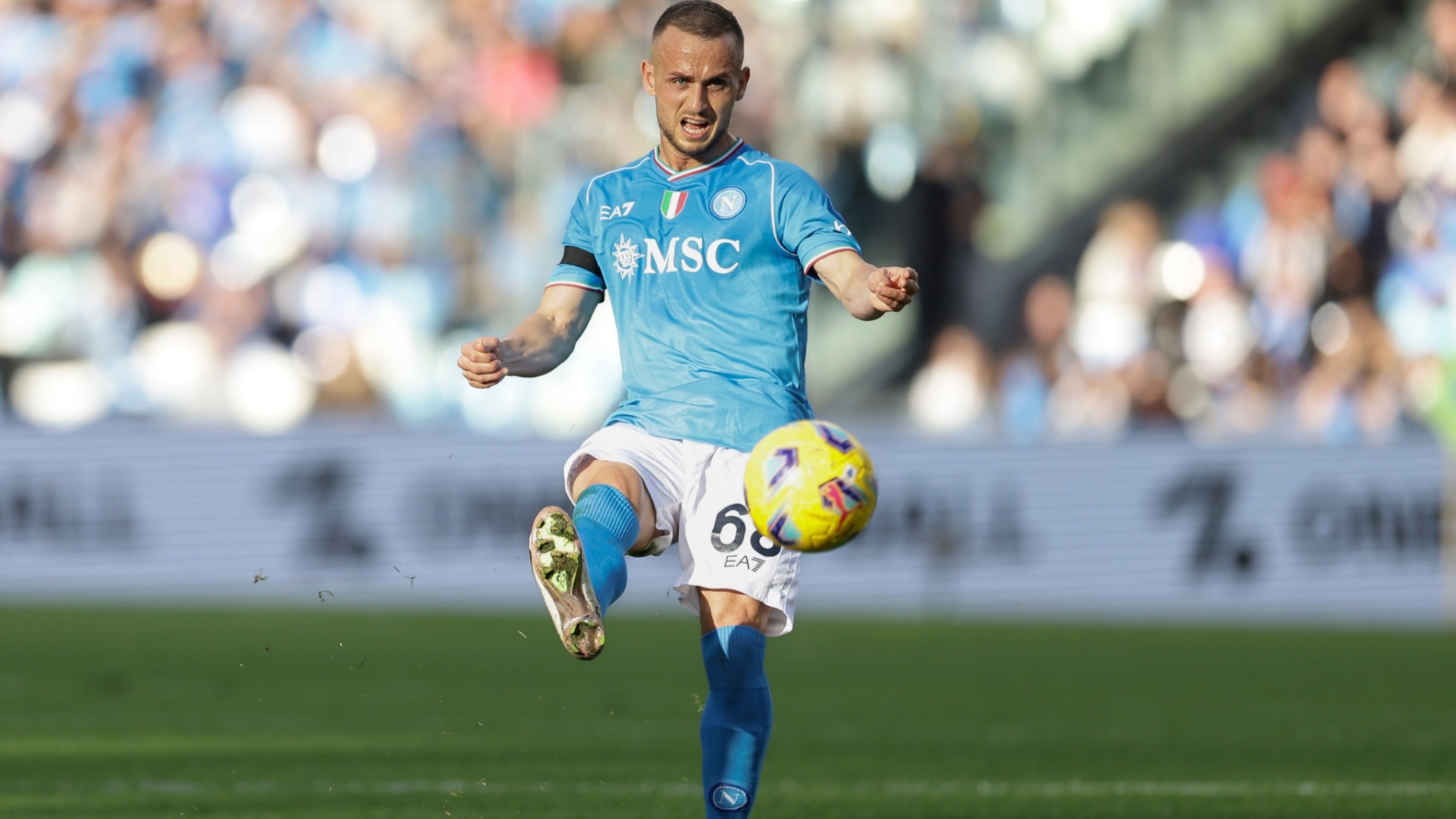 Conte alle prese con l'emergenza a centrocampo